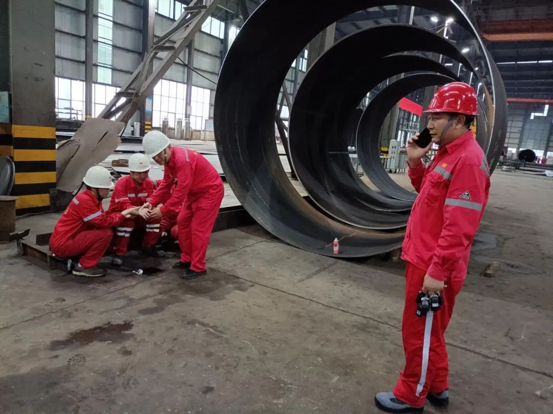 【安全生產月】設備制造分組織開展物體打擊應急預案演練(圖1) 【安全生產月】設備制造分組織開展物體打擊應急預案演練(圖1)