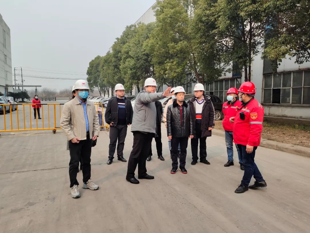 猇亭區人大汽車及高端裝備制造產業代表小組到宜化化機現場調研(圖1) 圖片