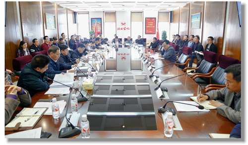 宜昌市委副書記袁衛東到宜化集團現場辦公(圖1) 宜昌市委副書記袁衛東到宜化集團現場辦公(圖1)