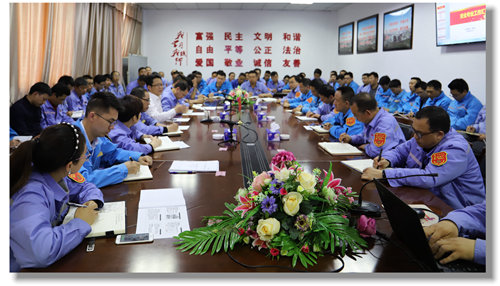 王大真到股份公司、宜都園區現場辦公(圖2) 王大真到股份公司、宜都園區現場辦公(圖2)