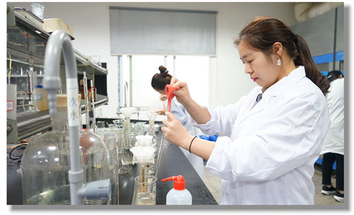 松滋肥業:深入推進精細化管理 創建標準實驗室(圖1) 松滋肥業:深入推進精細化管理 創建標準實驗室(圖1)