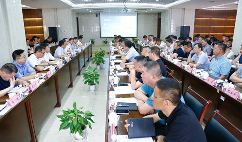 攜手同行 共筑未來——宜化集團召開磷酸二銨大客戶座談會(圖1) 攜手同行 共筑未來——宜化集團召開磷酸二銨大客戶座談會(圖1)