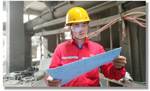 化機公司李功銘:一次選擇一生堅守 不忘初心砥礪前行(圖1) 化機公司李功銘:一次選擇一生堅守 不忘初心砥礪前行(圖1)