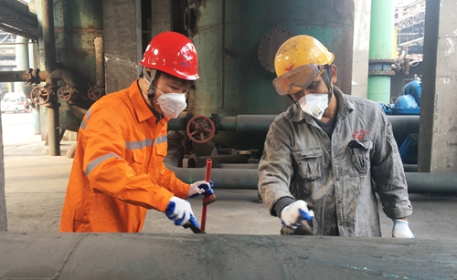 集團領導干部深入基層一線勞動(圖7) 集團領導干部深入基層一線勞動(圖7)