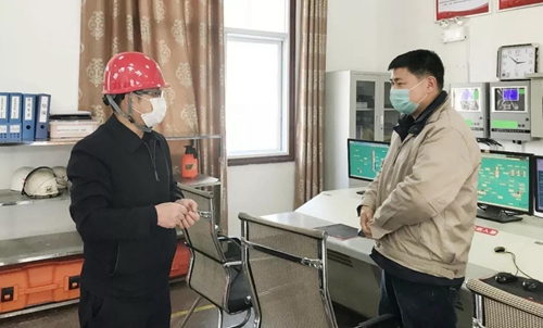 王大真到股份公司檢查疫情防控及安全生產情況(圖2) 王大真到股份公司檢查疫情防控及安全生產情況(圖2)