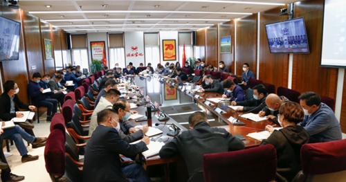 集團召開工作調度會(圖1) 集團召開工作調度會(圖1)