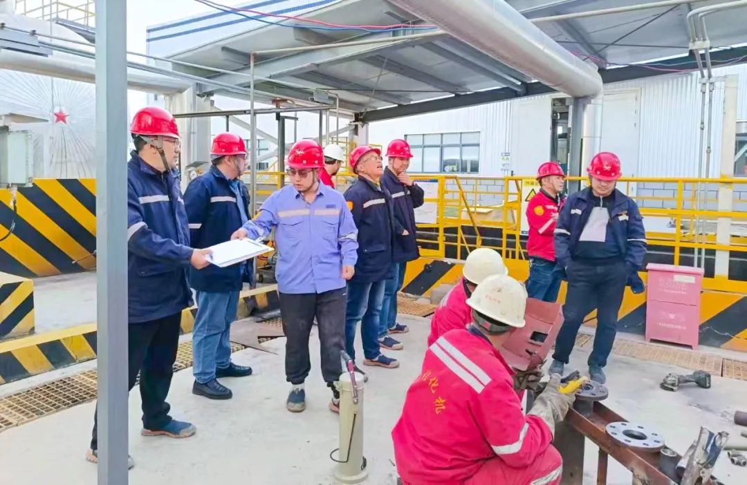 降解新材料公司:嚴抓細管保安全,全力以赴戰大修(圖4) 降解新材料公司:嚴抓細管保安全,全力以赴戰大修(圖4)