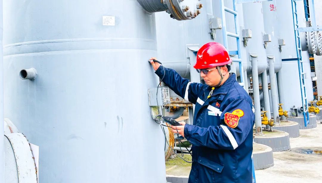 【宜化榜樣】楚星公司毛清:立足崗位講奉獻(xiàn),勇于擔(dān)當(dāng)比作為(圖3) 【宜化榜樣】楚星公司毛清:立足崗位講奉獻(xiàn),勇于擔(dān)當(dāng)比作為(圖3)