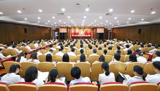 宜化集團(tuán)召開(kāi)集中整治違規(guī)吃喝動(dòng)員部署會(huì)(圖1) 宜化集團(tuán)召開(kāi)集中整治違規(guī)吃喝動(dòng)員部署會(huì)(圖1)