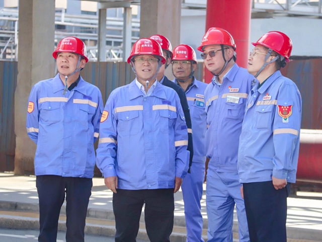 王大真到新疆、青海區域分子公司現場辦公(圖2) 王大真到新疆、青海區域分子公司現場辦公(圖2)