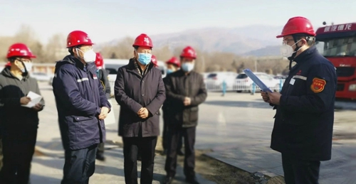 青海省委常委、省總工會主席馬吉孝到青海宜化調(diào)研慰問