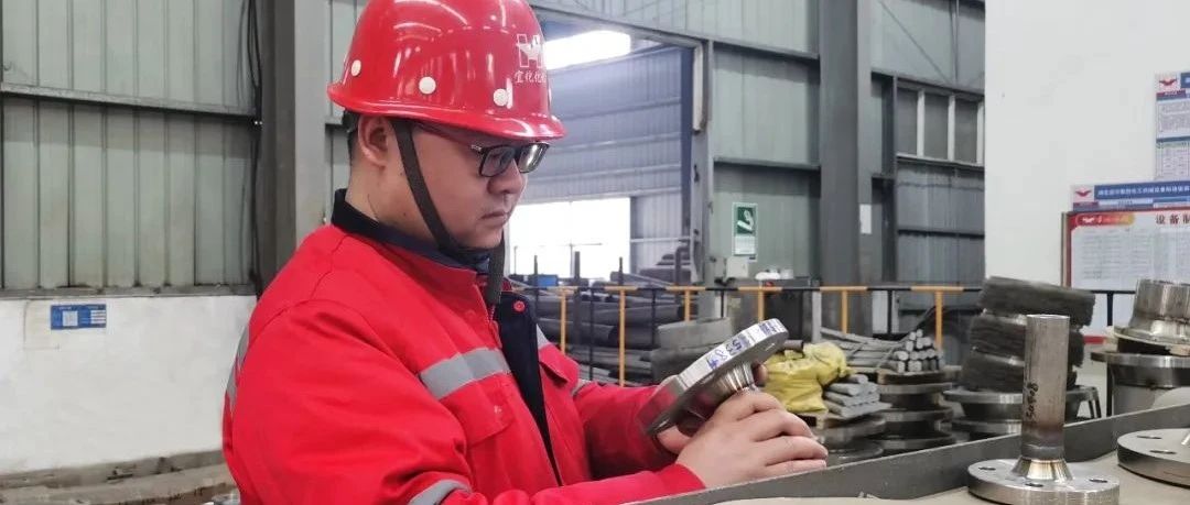 【管理標(biāo)兵】化機(jī)公司黃亞華：扎根一線勤鉆研，履職盡責(zé)勇?lián)?dāng)